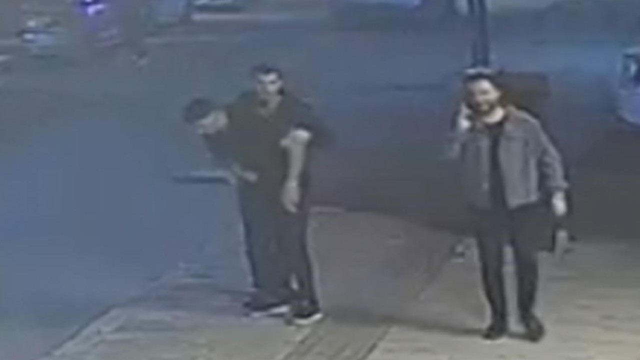 Yürürken boğazına limon kaçan kişi Heimlich manevrasıyla kurtarıldı