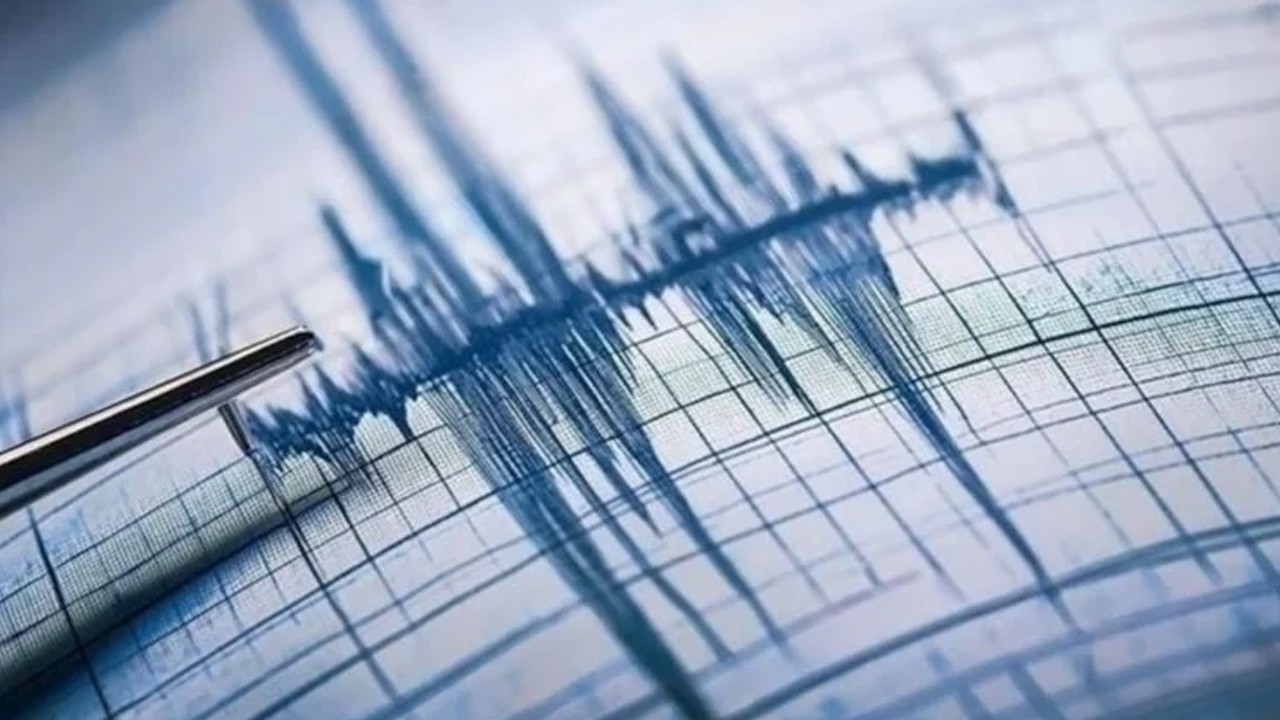 Çin'de 5.2 büyüklüğünde deprem: 2 ölü