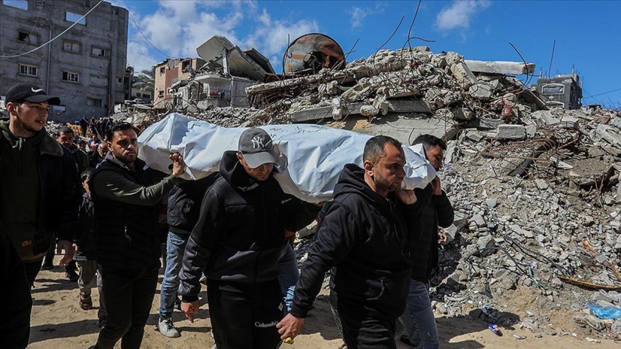 İsrail'in Gazze'ye saldırılarında can kaybı 72 bin 769'a yükseldi