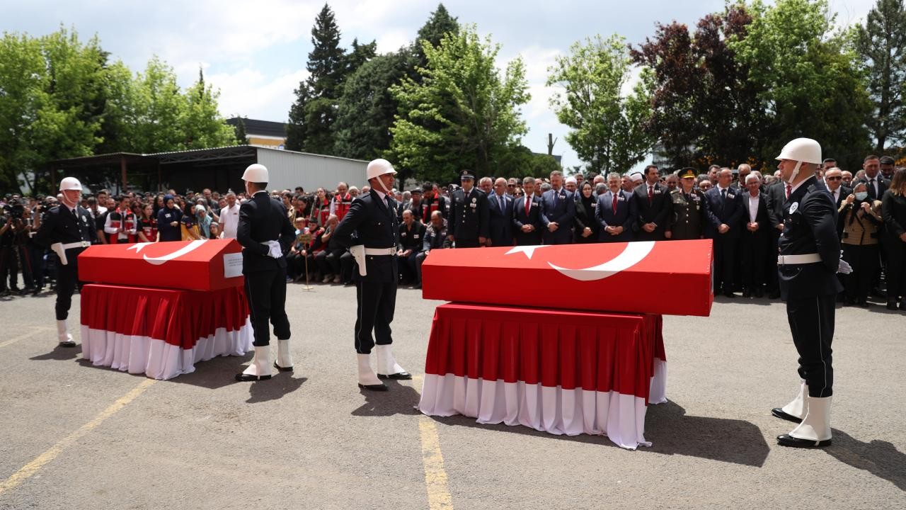Şehit polis memurları için cenaze töreni düzenlendi
