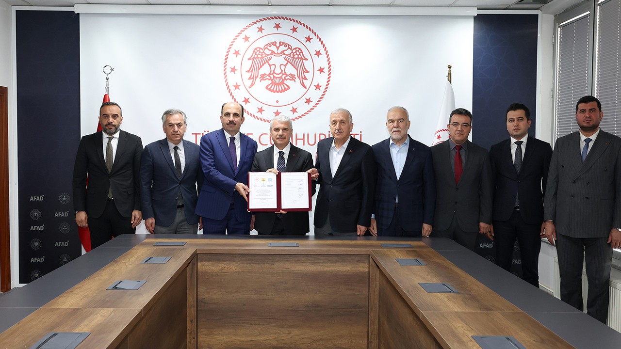 3. Konya Mesleki Eğitim İstihdam Fuarı’nın imzaları atıldı