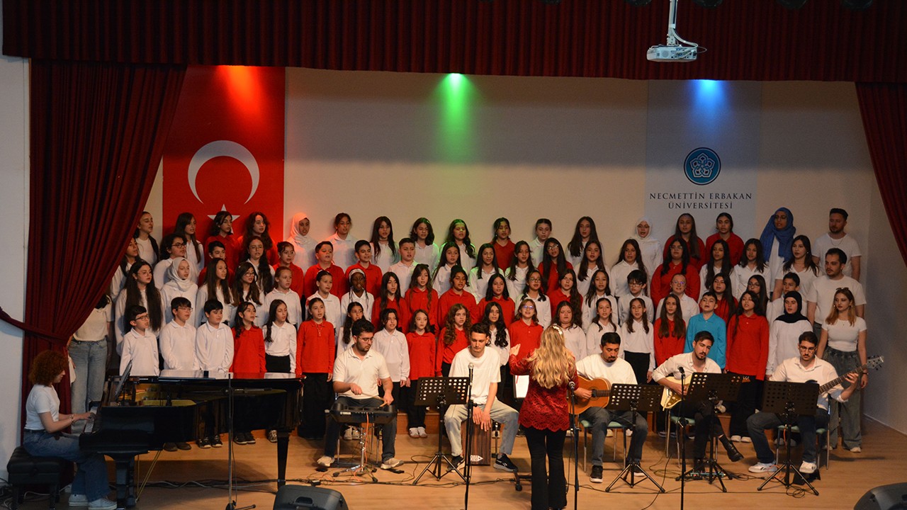 NEÜ’de duygu dolu çocuk korosu konseri