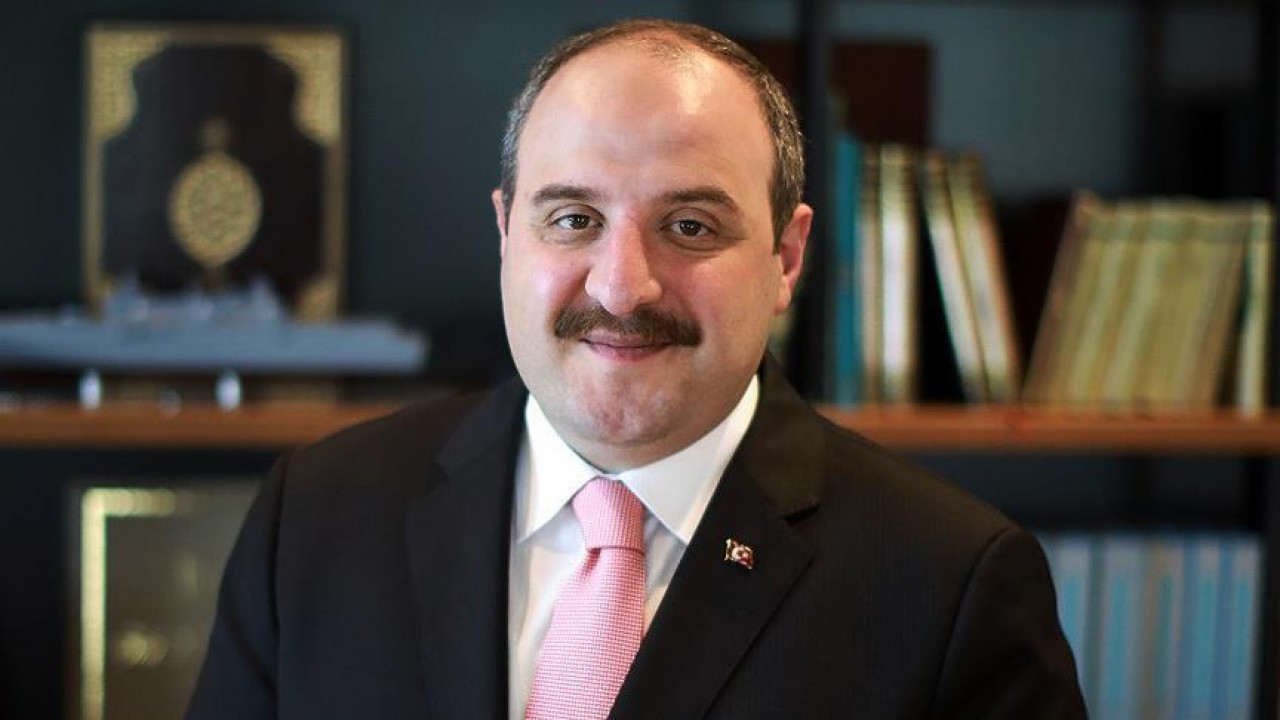 Mustafa Varank: “Vakit gece yarısına yaklaşıyor, ben yine uyarmış olayım"