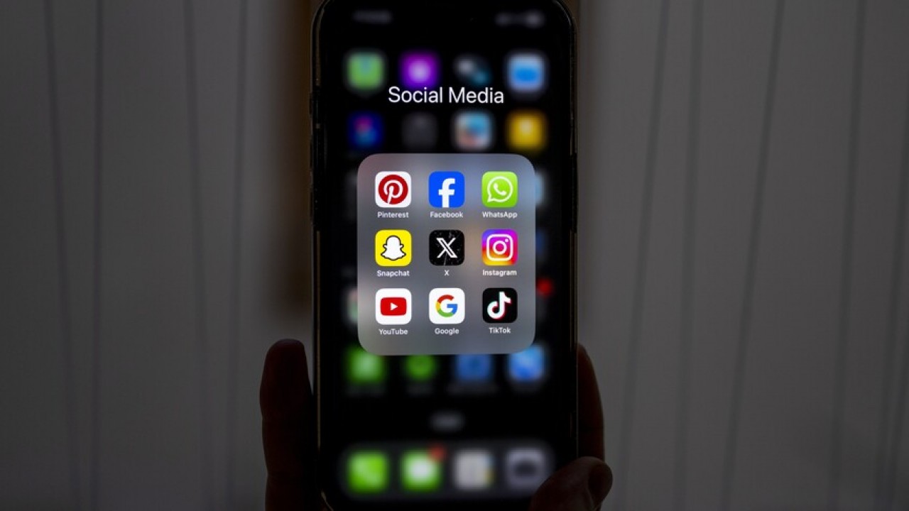Avrupa'daki tüketici dernekleri Google, Meta ve TikTok'u şikayet etti