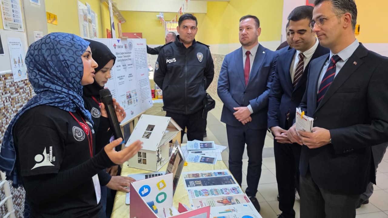 Kulu'da TÜBİTAK Bilim Fuarı açılışı