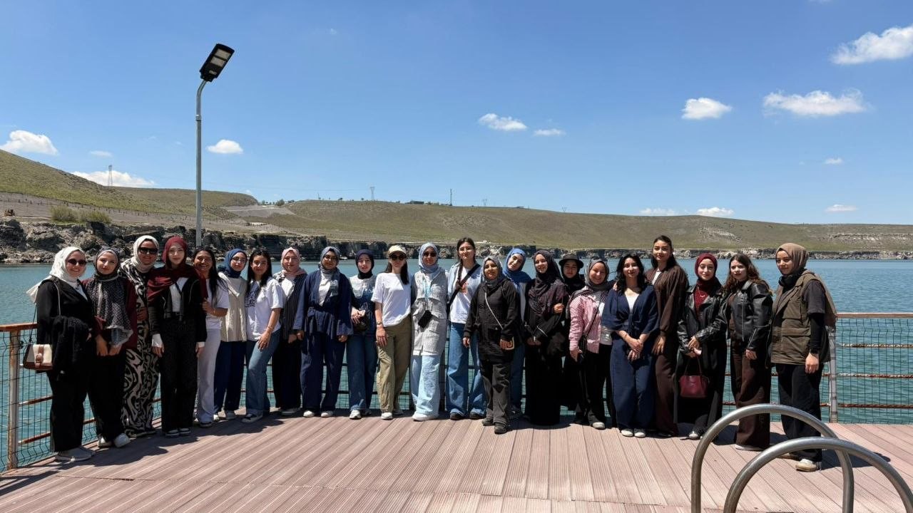 LİMA’nın coğrafya gezileri ve kariyer eğitimleriyle gençler donanımlı yetişiyor
