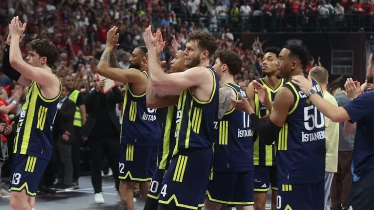 Basketbol Avrupa Ligi yönetiminden, Dörtlü Final'de skandal yönetim performansı