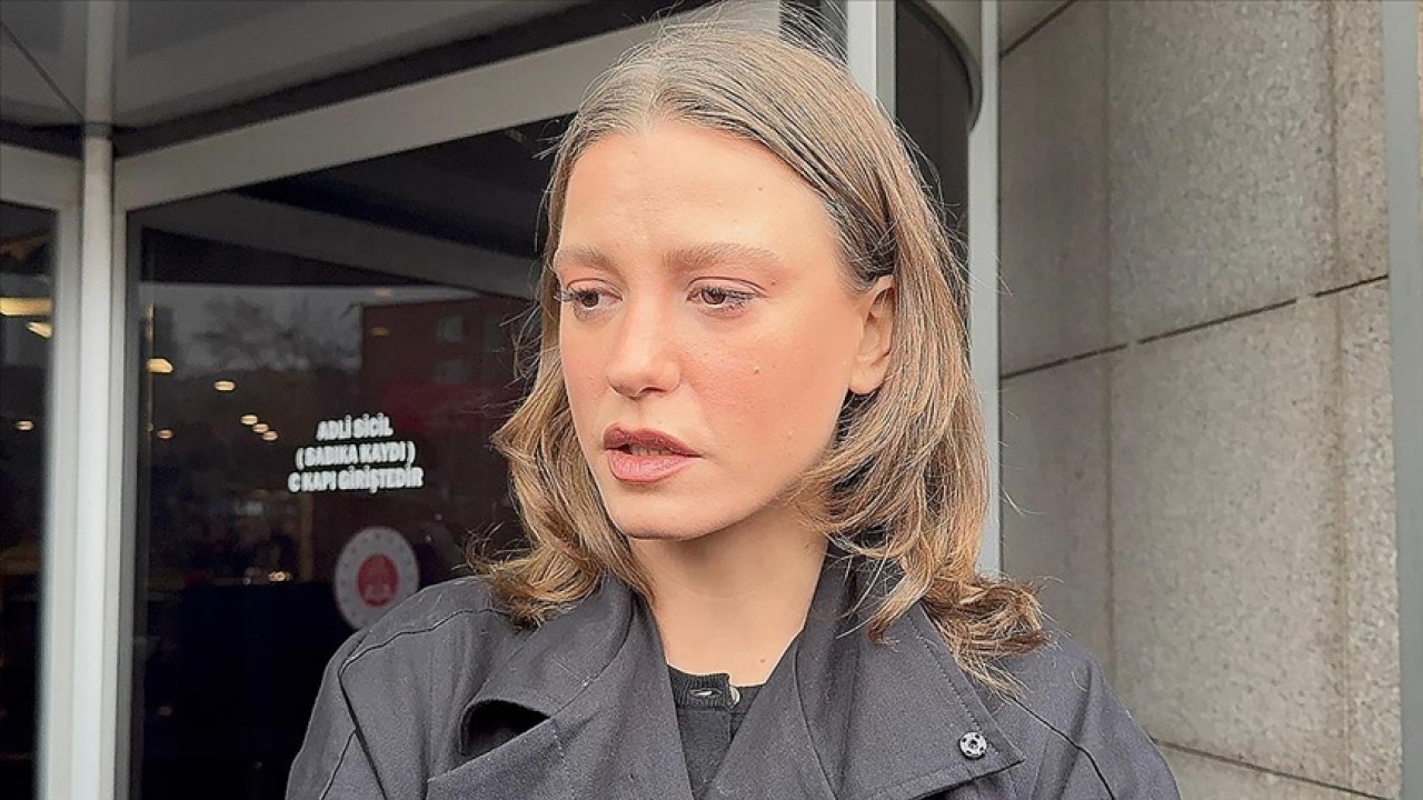 Serenay Sarıkaya gözaltına alındı