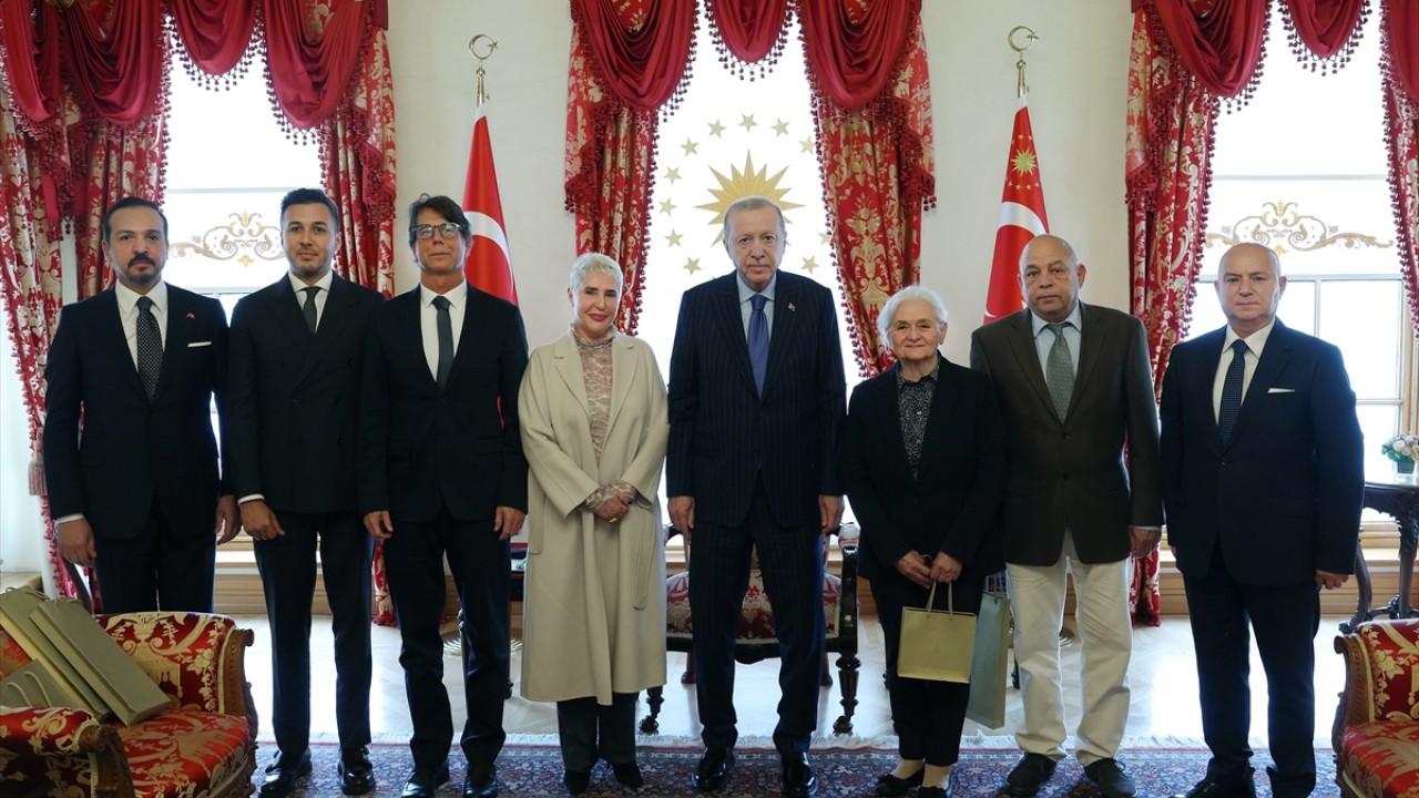 Cumhurbaşkanı Erdoğan, 27 Mayıs darbesi mağdurlarının ailelerini kabul etti