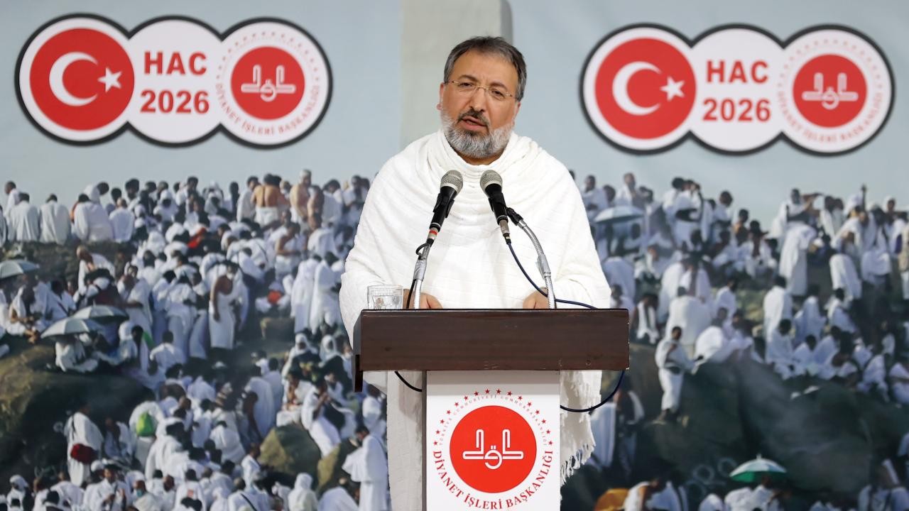 Diyanet İşleri Başkanı Arpaguş, Arafat'ta vakfe duası yaptı