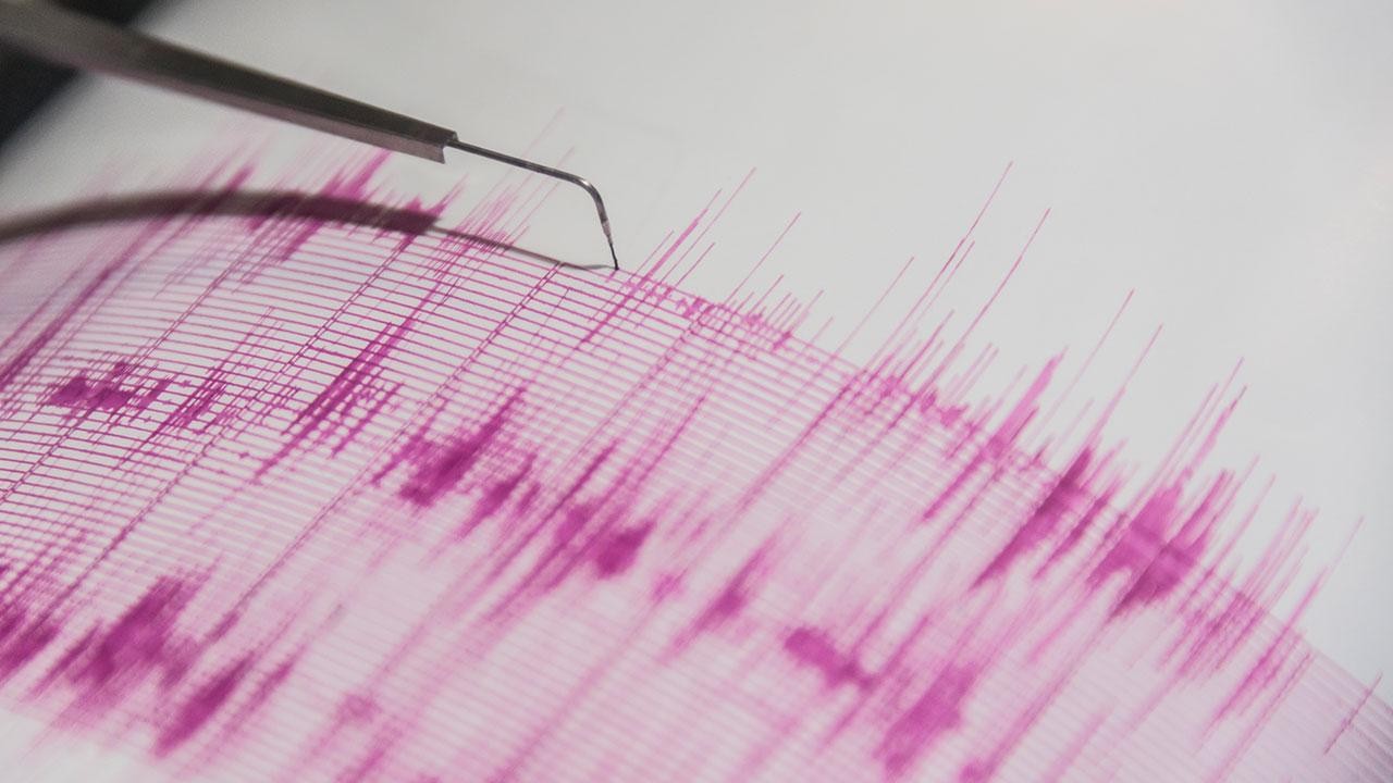 Şili'de 6,9 büyüklüğünde deprem