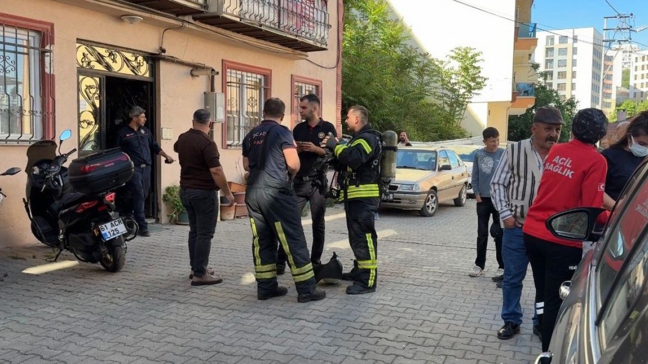 Kötü kokuların geldiği evden cansız beden çıktı