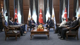Siyasi partiler bayram ziyareti gerçekleştiriyor