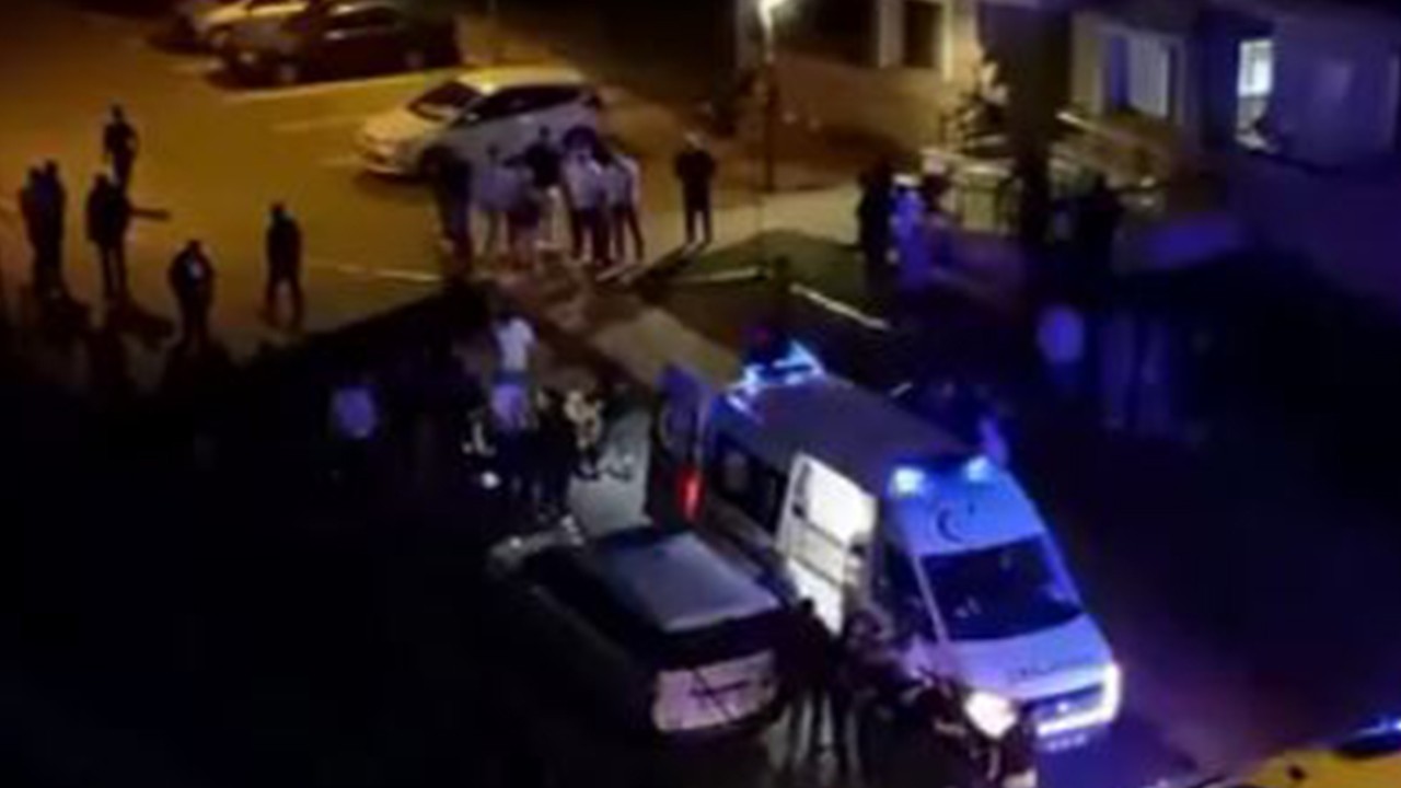Alkol alırken tartıştığı arkadaşını bıçakla yaraladı
