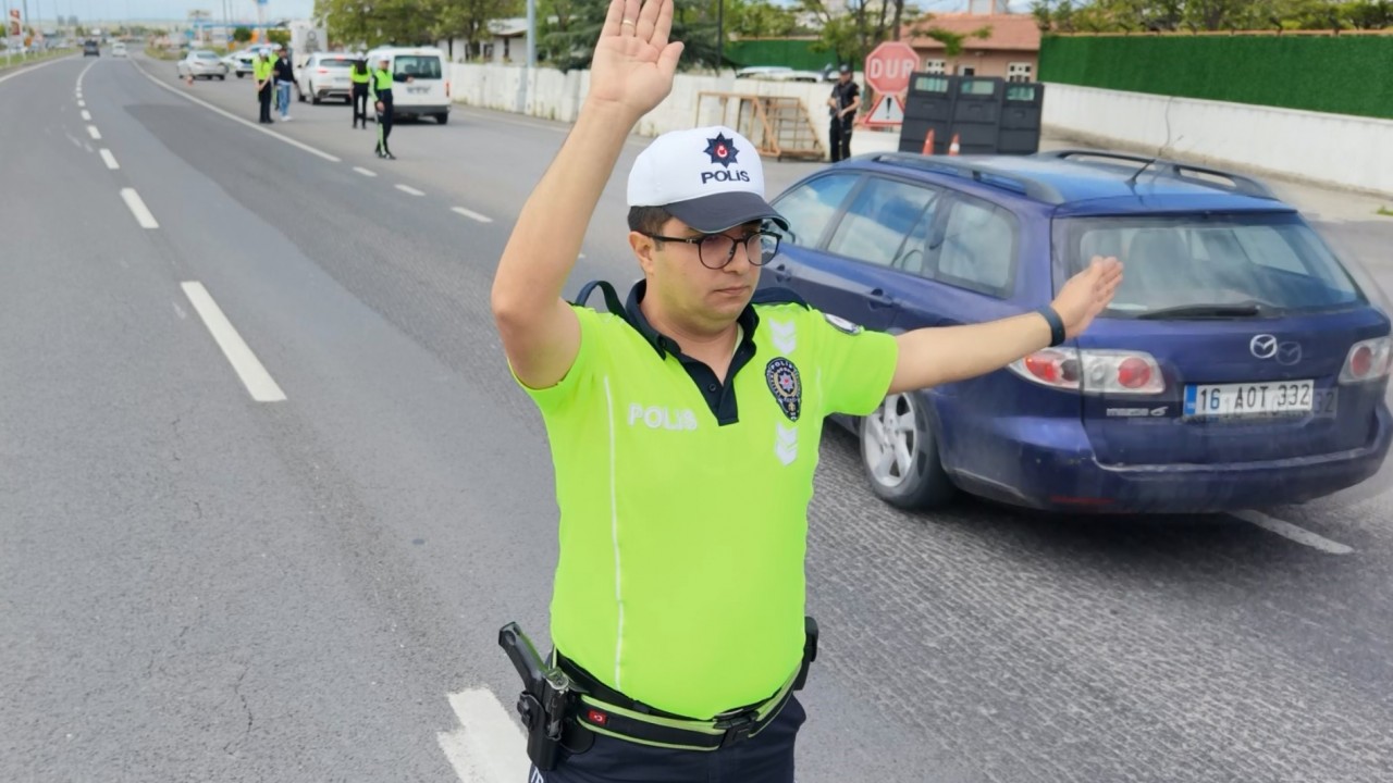 Konya yolunda dönüş yoğunluğu başladı! Polis ekipleri sahada