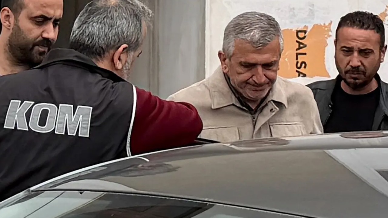 Bir belediye daha CHP'den AK Parti'ye geçti