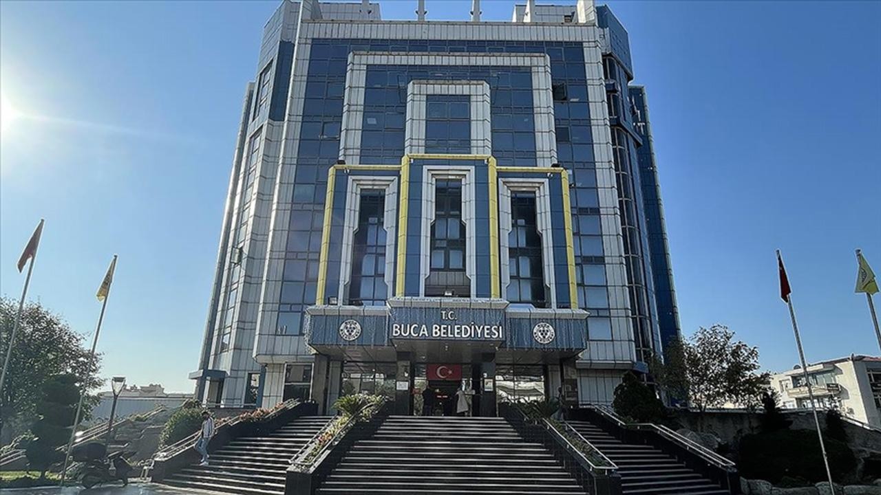 Buca Belediyesi'ne rüşvet operasyonu! Belediye Başkanı ve çok sayıda şüpheli gözaltına alındı