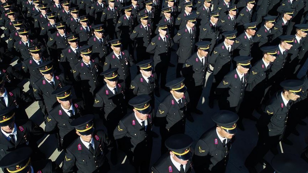 Jandarma Genel Komutanlığı'nda 29 bin 353 personel, yeni görev yerlerine atandı