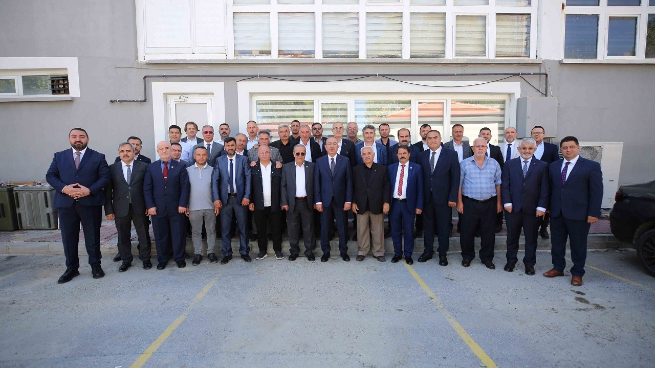 Meram Belediyesinde mesaiye bayramlaşarak başladı