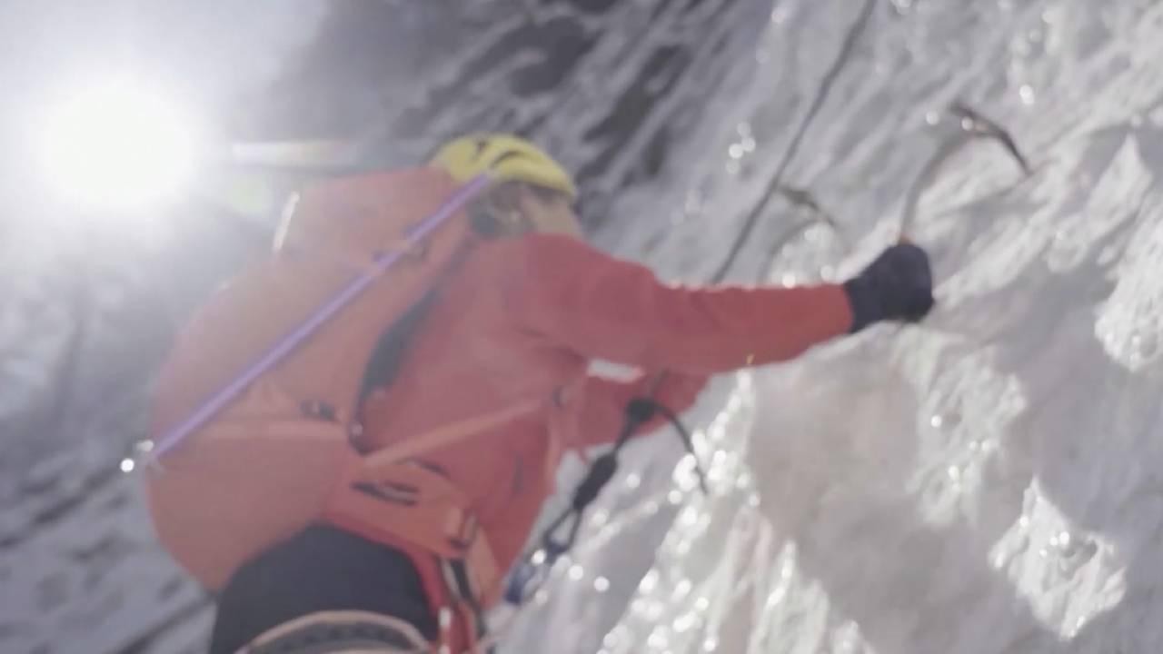 Everest'te bir ilk: Öldü sanılan rehber altı gün sonra sürünerek geri döndü