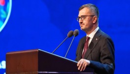 İletişim Başkanı Duran'dan üç edebiyatçıya rahmet ve saygı mesajı