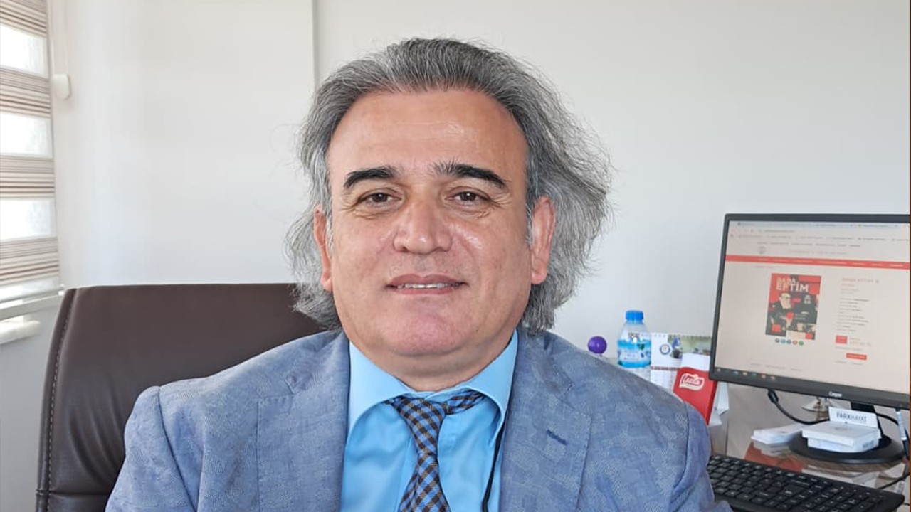 Yazar Bülent Keskin’in “Baba Eftim” romanı okurla buluştu