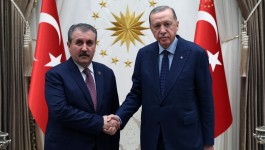 Cumhurbaşkanı Erdoğan, BBP Genel Başkanı Destici'yi tebrik etti