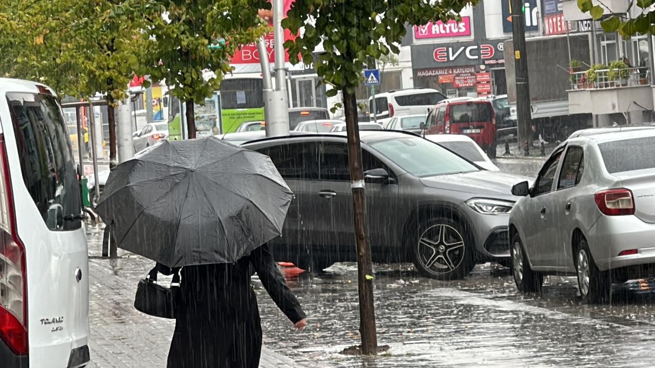 4 il için "sarı" uyarı: Kuvvetli yağışa dikkat