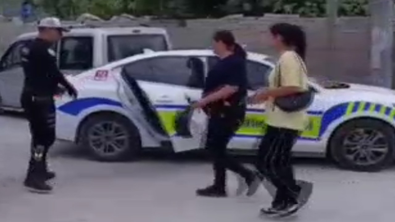 Öğrencileri polis ekipleri LGS’ye yetiştirdi