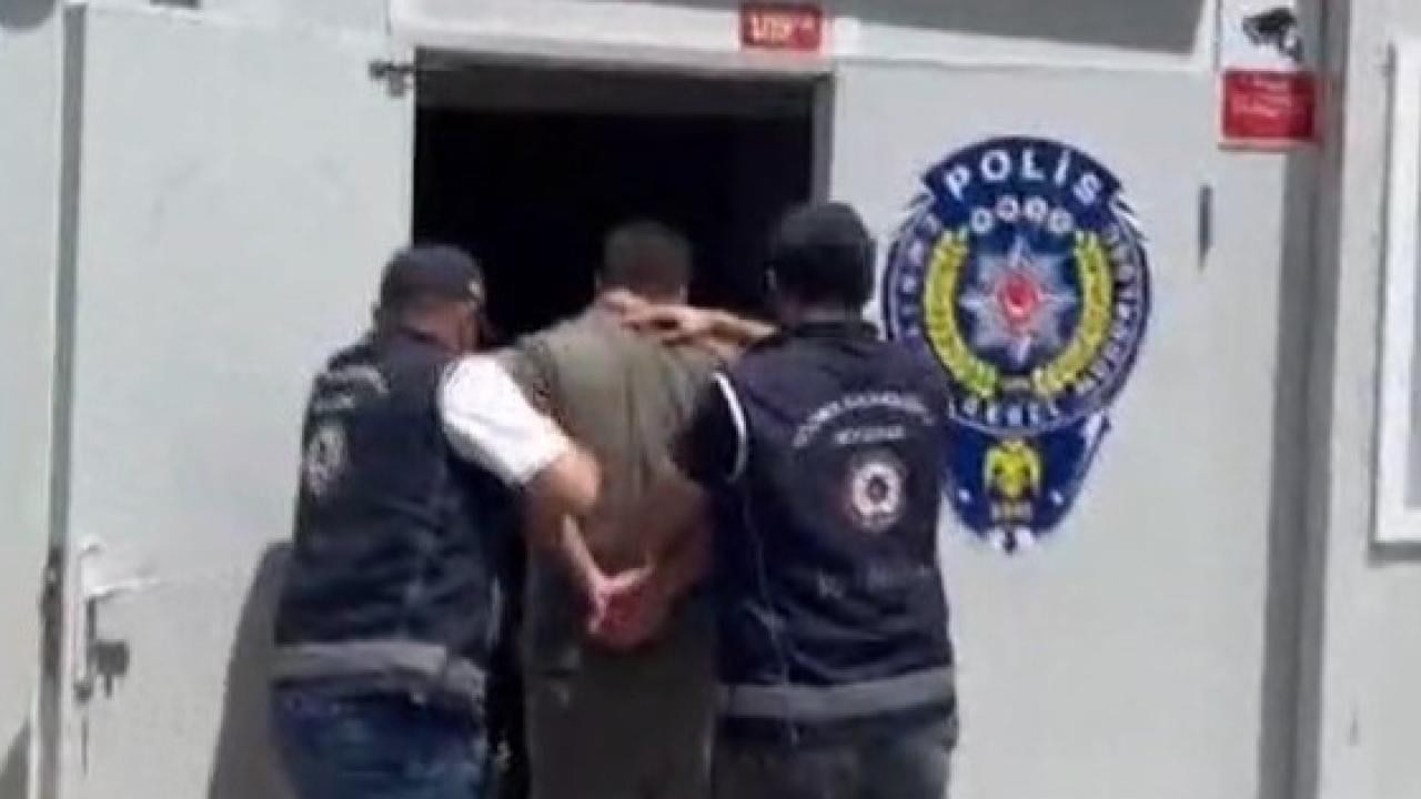 INTERPOL tarafından aranan kişi havalimanında yakalandı