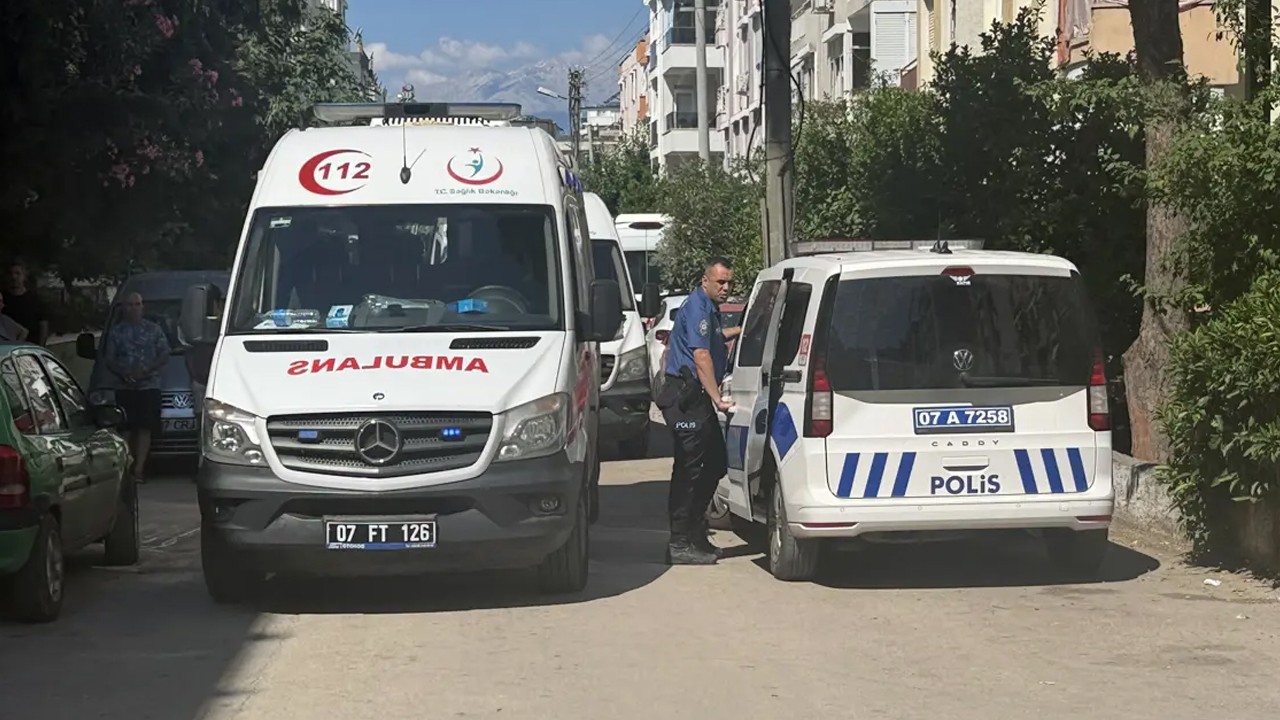 Öğretmen, eşini ve kayınpederini öldürdü
