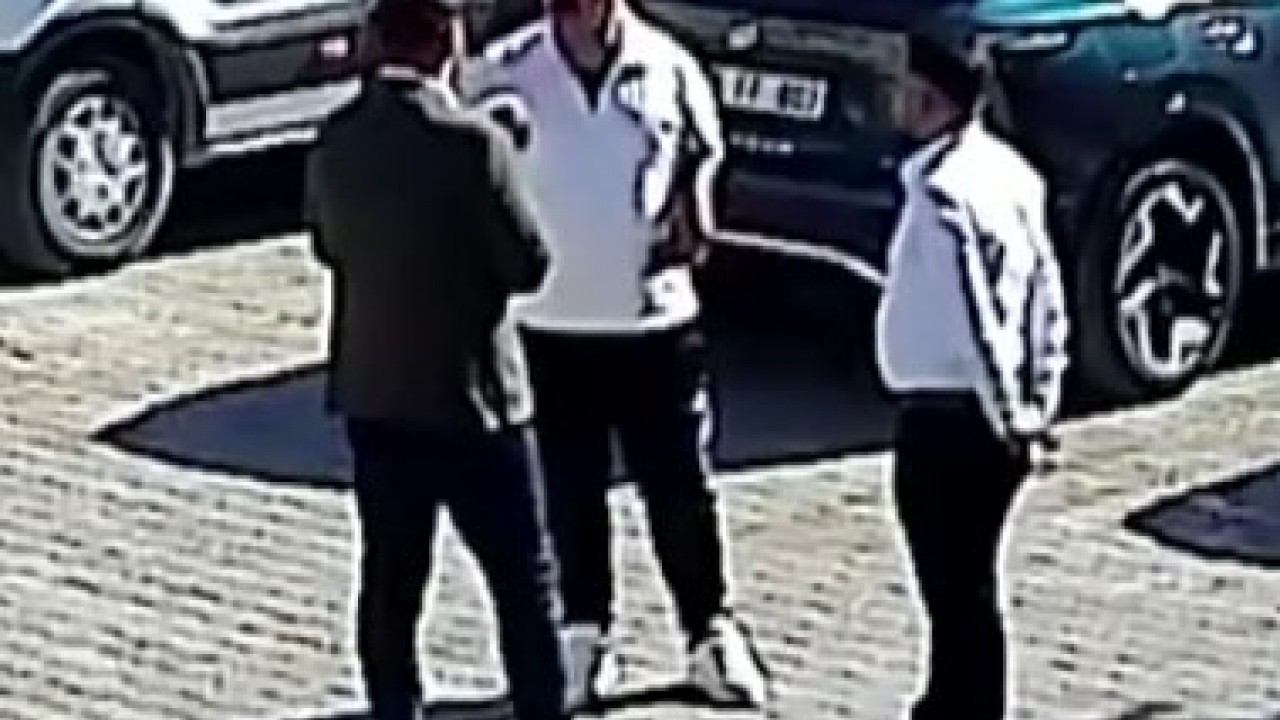 CHP'den AK Parti'ye geçen belediye başkanına saldırı girişimi