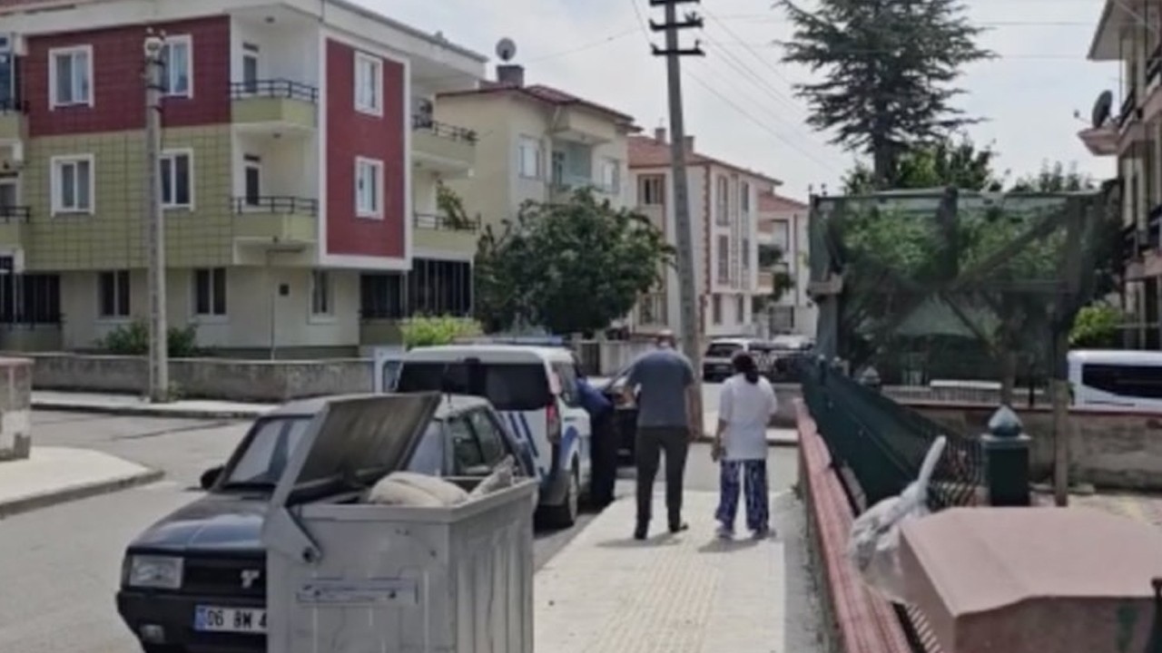 19 yaşında kız annesi ile babasını rehin aldı