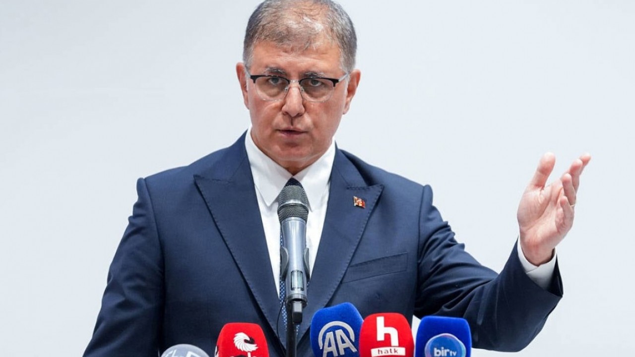 İzmir Büyükşehir Belediye Başkanı Cemil Tugay CHP'den istifa etti