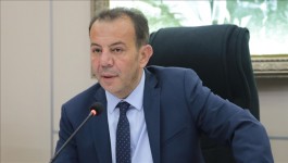 Tanju Özcan, CHP'den istifa etti