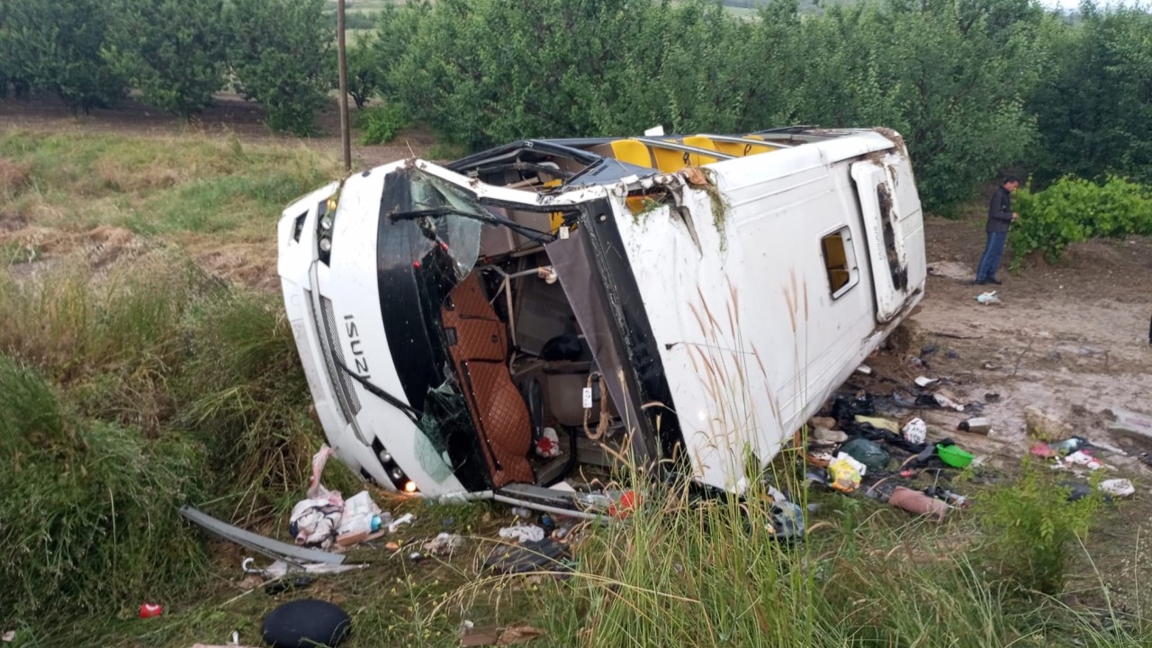 Isparta Valiliği'nden kaza açıklaması: 4 ölü 26 yaralı