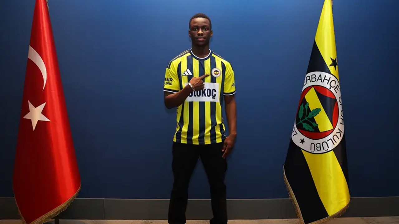 Fenerbahçe Amara Diouf transferini açıkladı