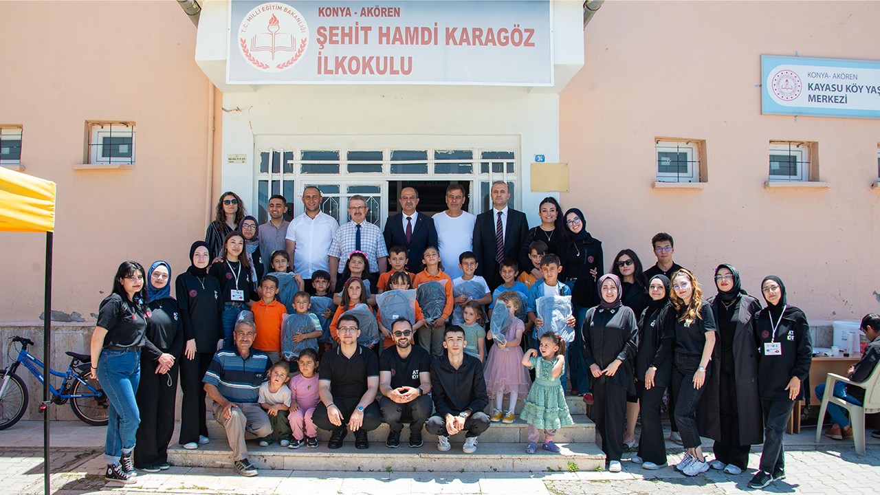 Çocukların tasarladığı ayakkabılar, Selçuk Üniversitesinde üretildi
