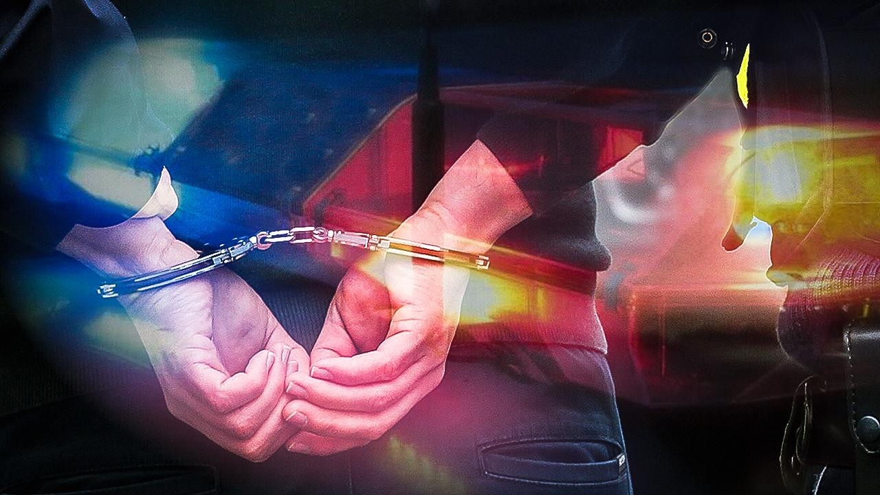 İzmir'de iki belediyeye soruşturma: 24 gözaltı