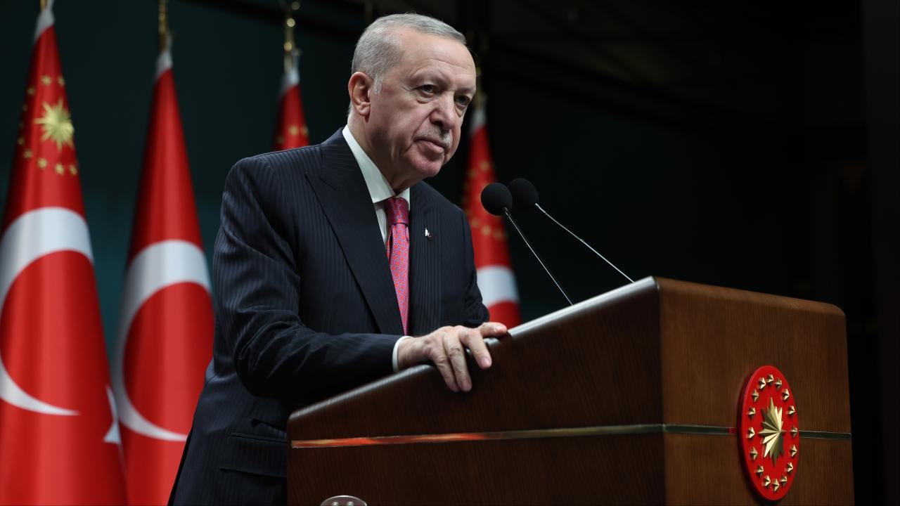 Cumhurbaşkanı Erdoğan'dan Kadir İnanır için başsağlığı mesajı