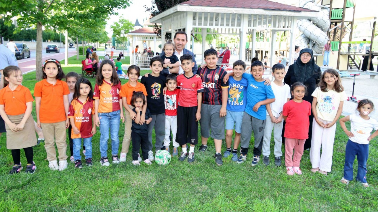 Başkan Kılca, Kafe Karatay'da vatandaşlarla buluştu
