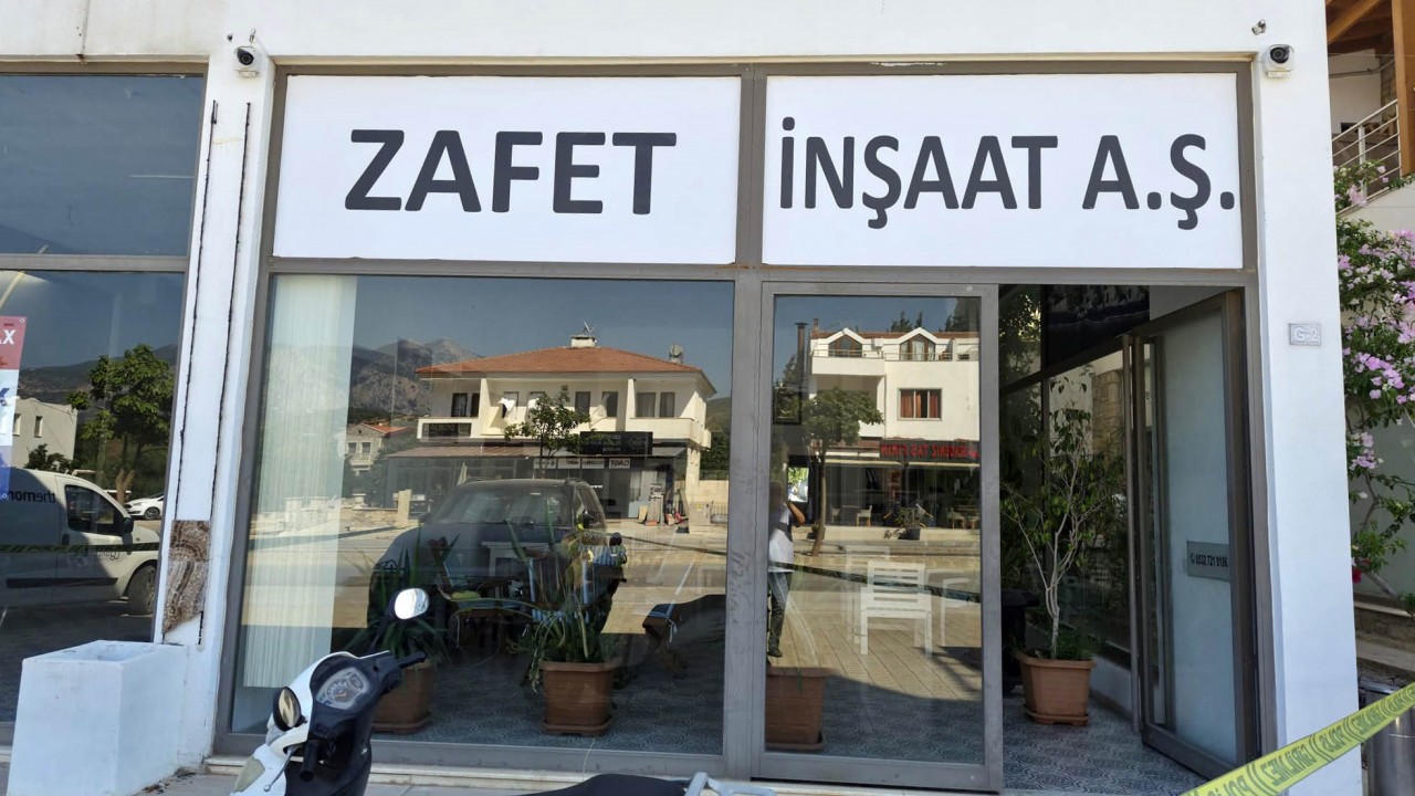 İş adamı başından silahla vurulmuş halde bulundu