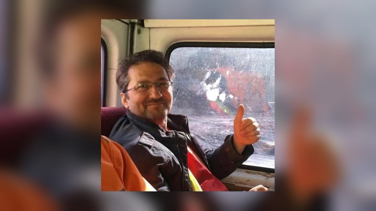 Başına demir parçası düşen işçi öldü