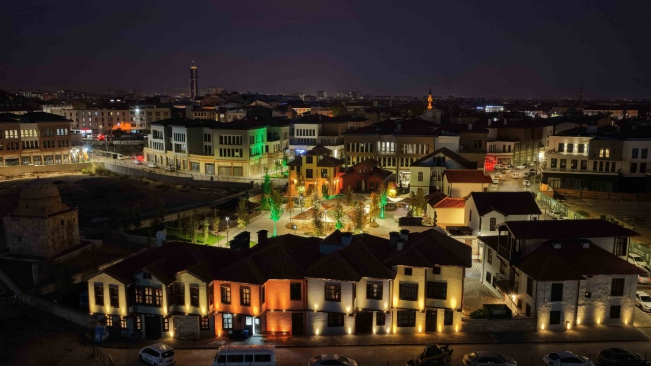 Sıraçlı Hotel ilk yaşını kutladı
