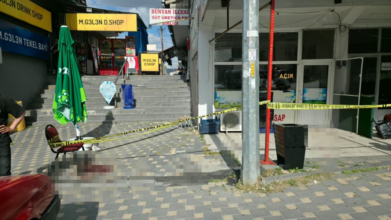 Esnaf tartışması kanlı bitti: 1 ağır yaralı