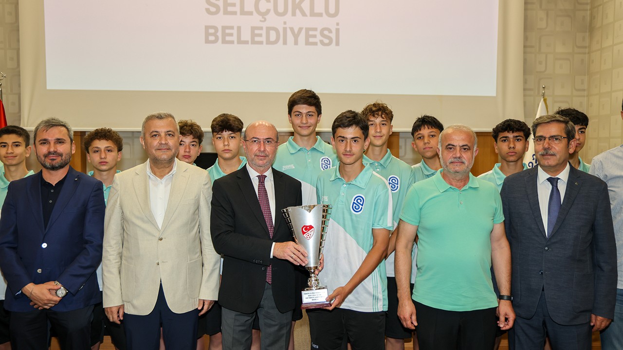 Selçuklu’nun şampiyon sporcuları Başkan Pekyatırmacı ile buluştu