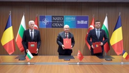 Bakan Güler, Bulgaristanlı ve Romanyalı mevkidaşlarıyla görüştü