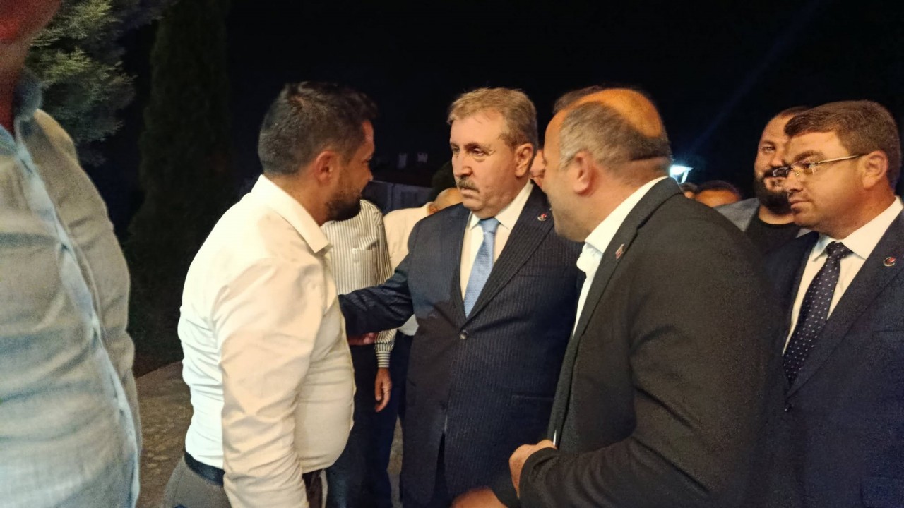 Halkapınar’da 12. Kiraz Festivali Coşkusu: Mustafa Destici de katıldı