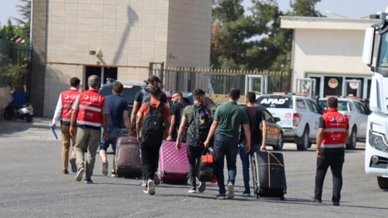 Türkiye'den Suriye'ye dönen Suriyelilerin sayısı 1 buçuk milyonu buldu