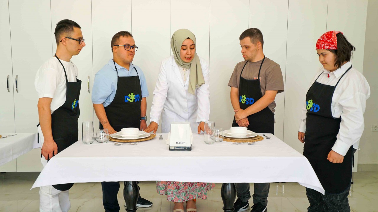 DOSD Meram'da komi eğitimlerinin 3.dönemi başladı